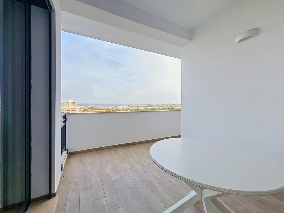 Apartamento T2 para Venda em Portimão Foto 11
