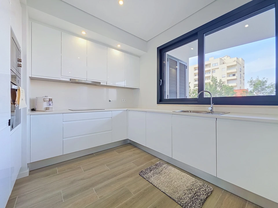 Apartamento T2 para Venda em Portimão Foto 6