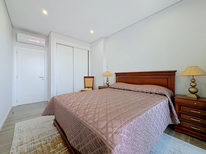 Apartamento T2 para Venda em Portimão Foto 17