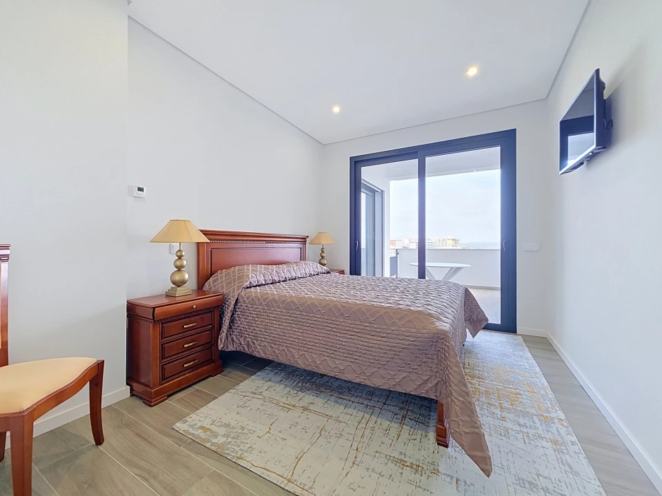 Apartamento T2 para Venda em Portimão Foto 16