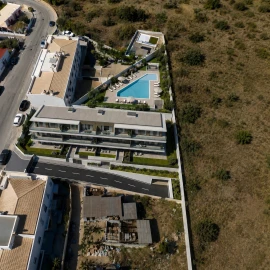 Terreno para Venda em Estômbar e Parchal