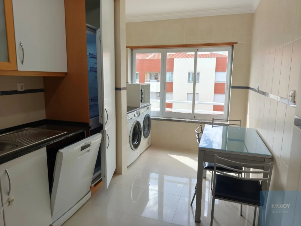 Apartamento T2 para Arrendamento em São Domingos de Rana Foto 10