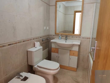 Apartamento T2 para Arrendamento em São Domingos de Rana