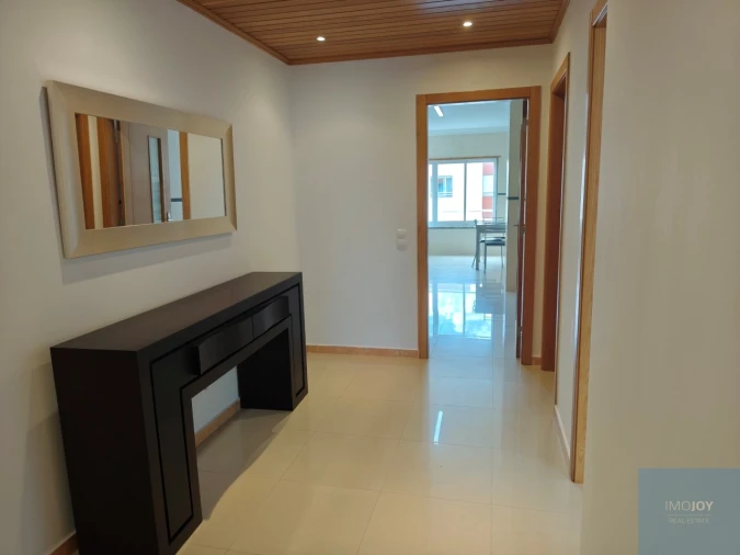 Apartamento T2 para Arrendamento em São Domingos de Rana Foto 13