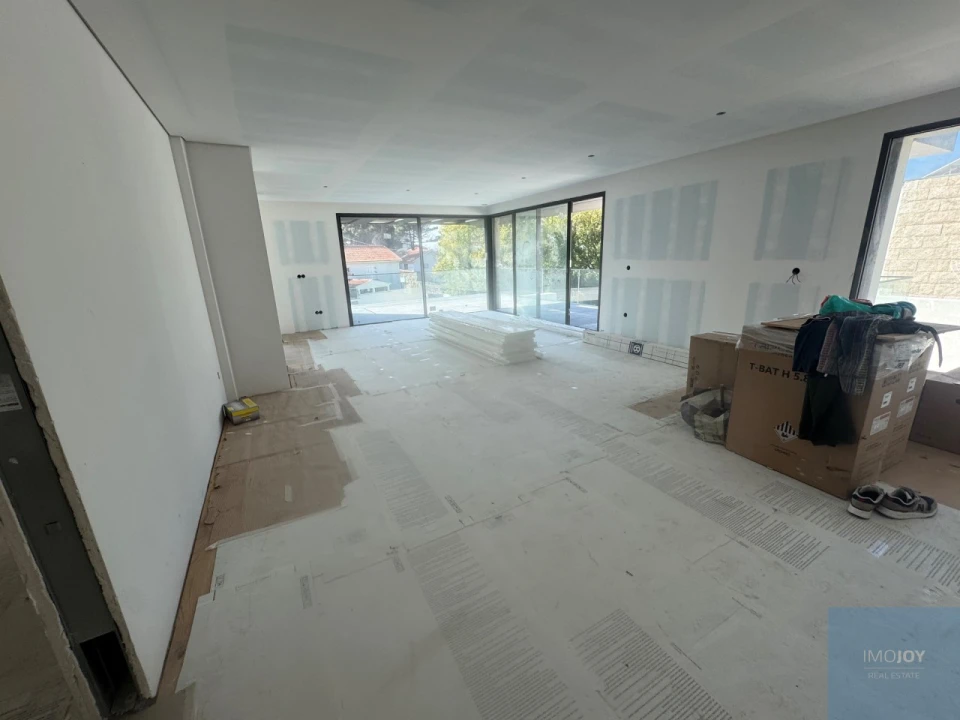 Moradia T3 para Venda em São Felix da Marinha Foto 3