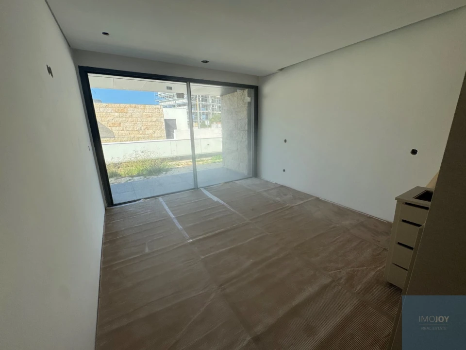 Moradia T3 para Venda em São Felix da Marinha Foto 10
