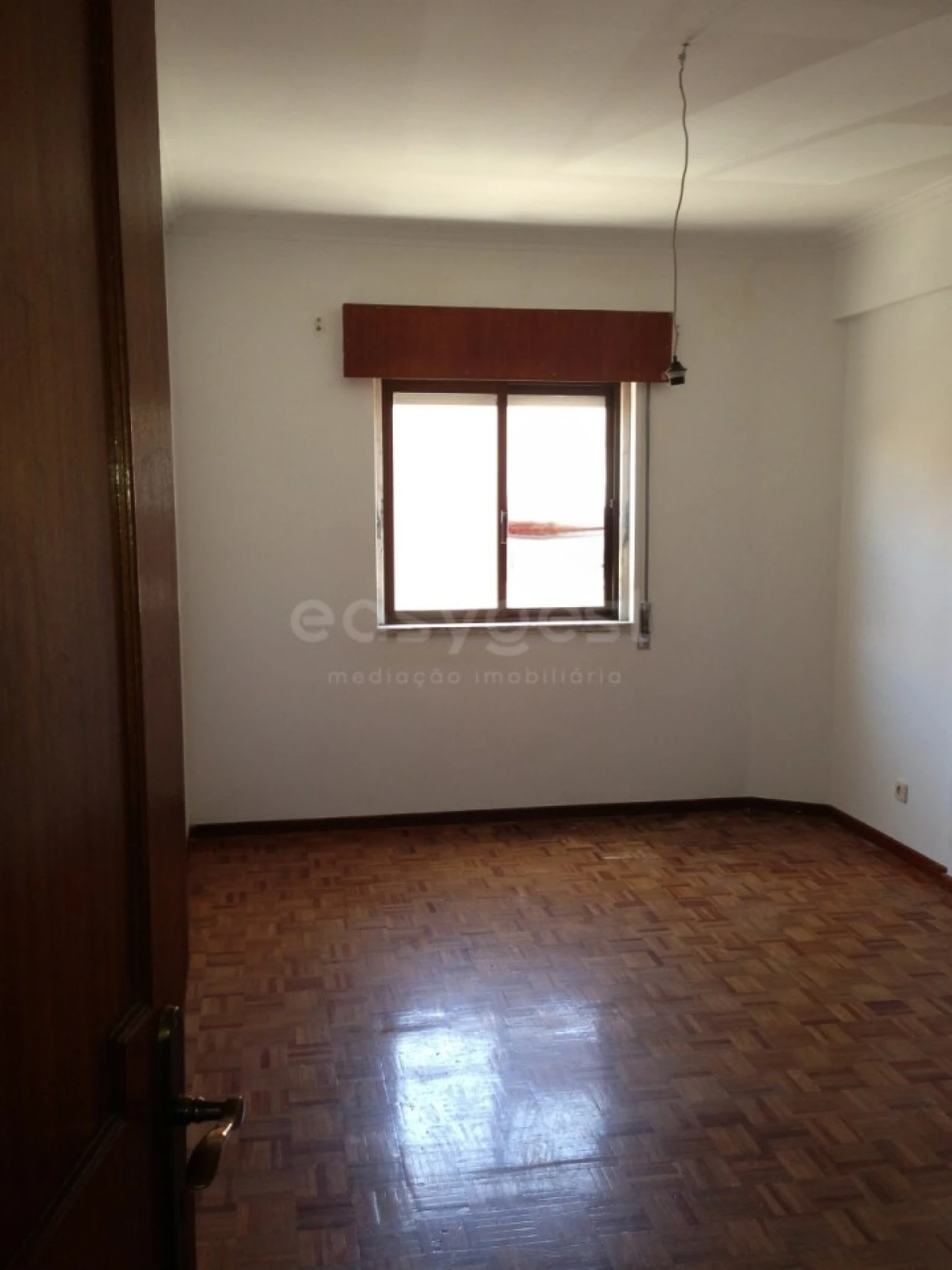 Apartamento T2 para Venda em Algueirão-Mem Martins Foto 2