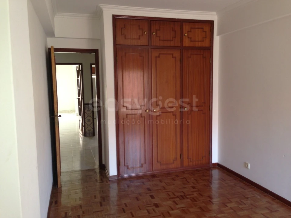 Apartamento T2 para Venda em Algueirão-Mem Martins Foto 6