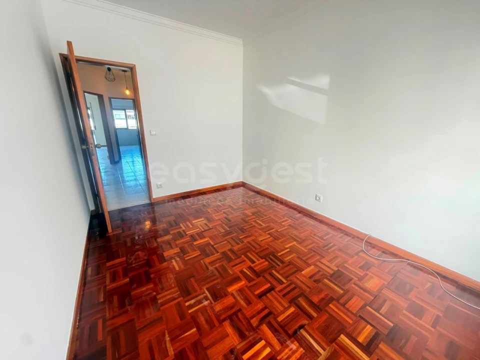 Apartamento T3 para Venda em Almada, Cova da Piedade, Pragal e Cacilhas Foto 10