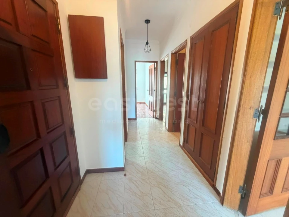 Apartamento T3 para Venda em Almada, Cova da Piedade, Pragal e Cacilhas Foto 20