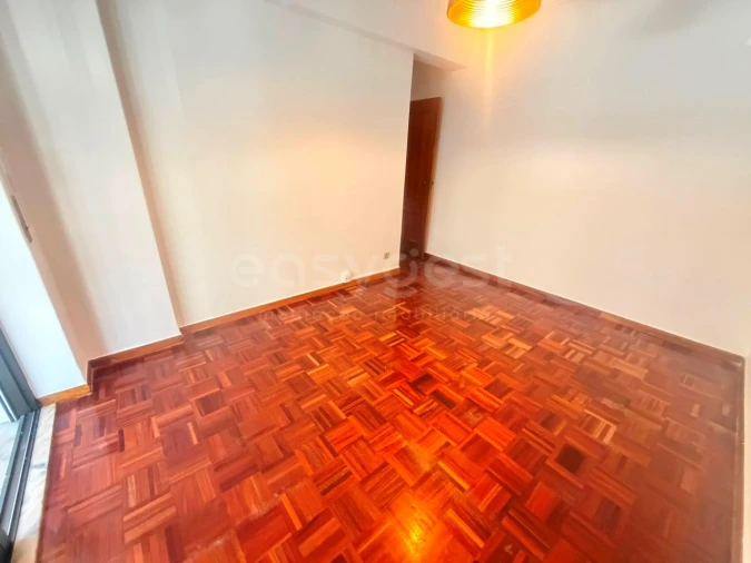 Apartamento T3 para Venda em Almada, Cova da Piedade, Pragal e Cacilhas Foto 8