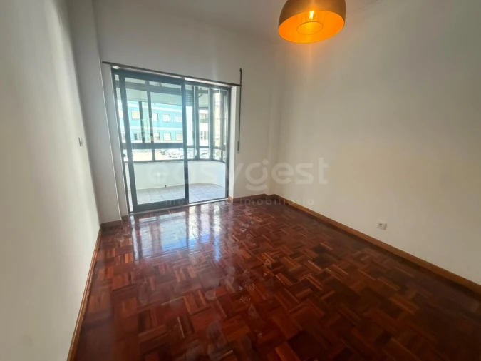 Apartamento T3 para Venda em Almada, Cova da Piedade, Pragal e Cacilhas Foto 13