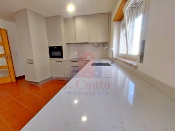 Apartamento T1 para Venda em Nossa Senhora do Pópulo, Coto e São Gregório