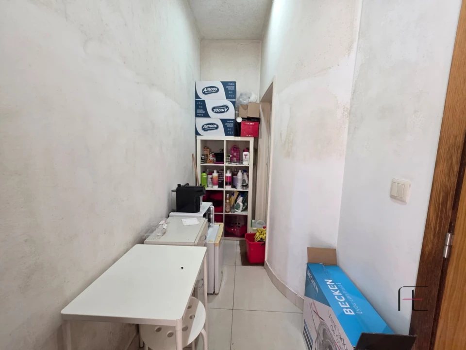 Loja para Arrendamento em Cedofeita, Santo Ildefonso, Sé, Miragaia, São Nicolau e Vitória Foto 10