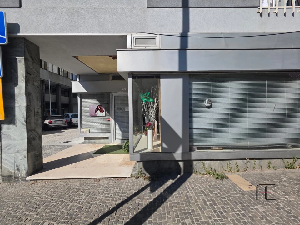 Loja para Arrendamento em Cedofeita, Santo Ildefonso, Sé, Miragaia, São Nicolau e Vitória Foto 3