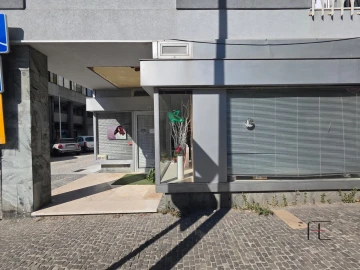 Loja para Arrendamento em Cedofeita, Santo Ildefonso, Sé, Miragaia, São Nicolau e Vitória