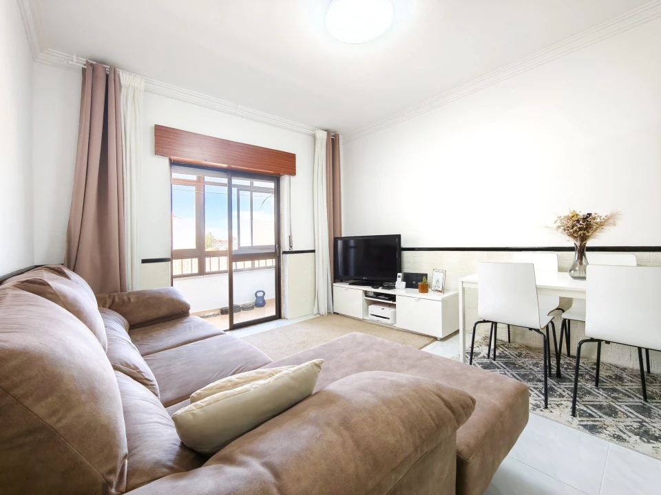 Apartamento T1 para Venda em Amora Foto 10