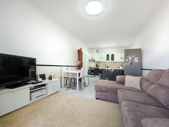 Apartamento T1 para Venda em Amora Foto 11