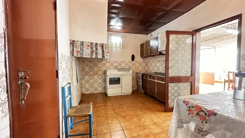 Moradia T2 para Venda em Nossa Senhora de Machede