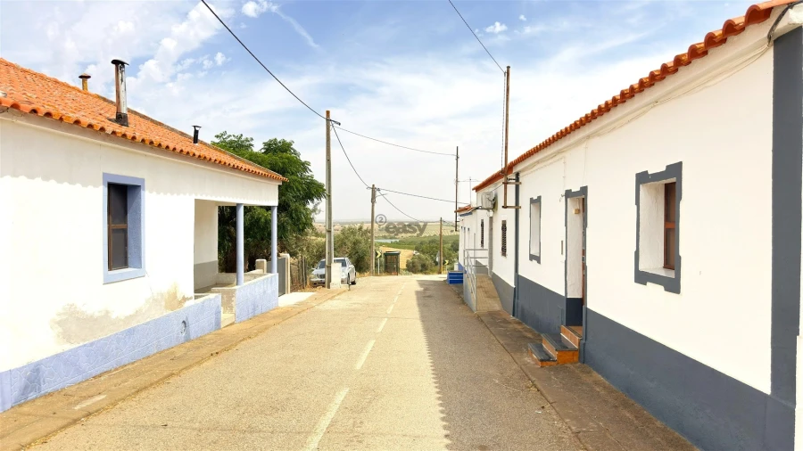 Moradia T2 para Venda em Nossa Senhora de Machede Foto 6