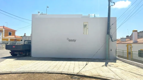 Apartamento T1 para Venda em Terrugem e Vila Boim