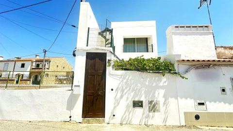 Apartamento T1 para Venda em Terrugem e Vila Boim