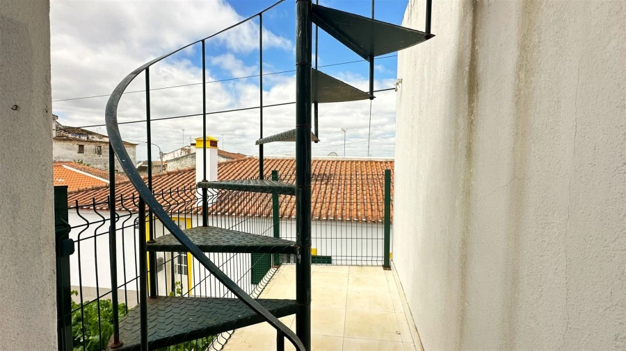 Apartamento T1 para Venda em Terrugem e Vila Boim Foto 25