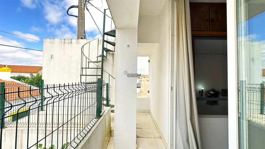 Apartamento T1 para Venda em Terrugem e Vila Boim Foto 23