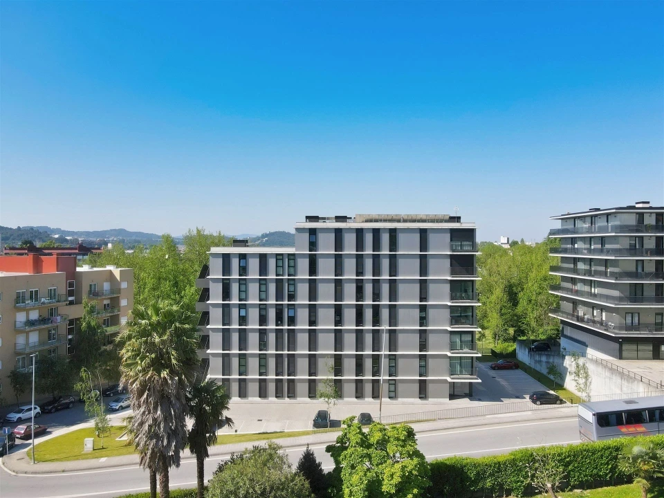 Apartamento T1 para Arrendamento em Azurem Foto 1