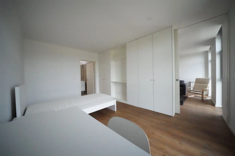 Apartamento T1 para Arrendamento em Azurem Foto 13