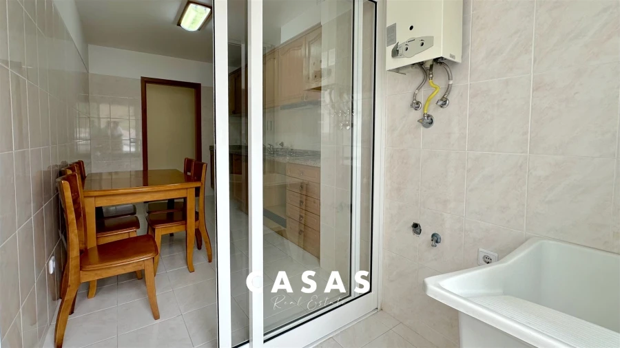 Apartamento T2 para Venda em São Martinho Foto 19