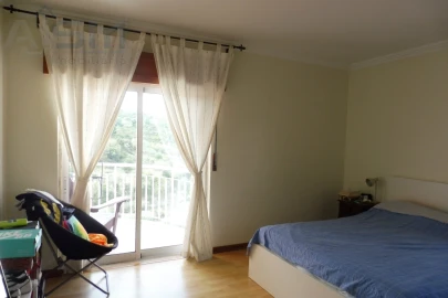 Apartamento T2 para Arrendamento em Queluz e Belas
