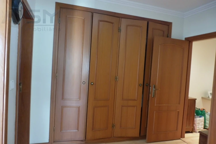 Apartamento T2 para Arrendamento em Queluz e Belas Foto 10