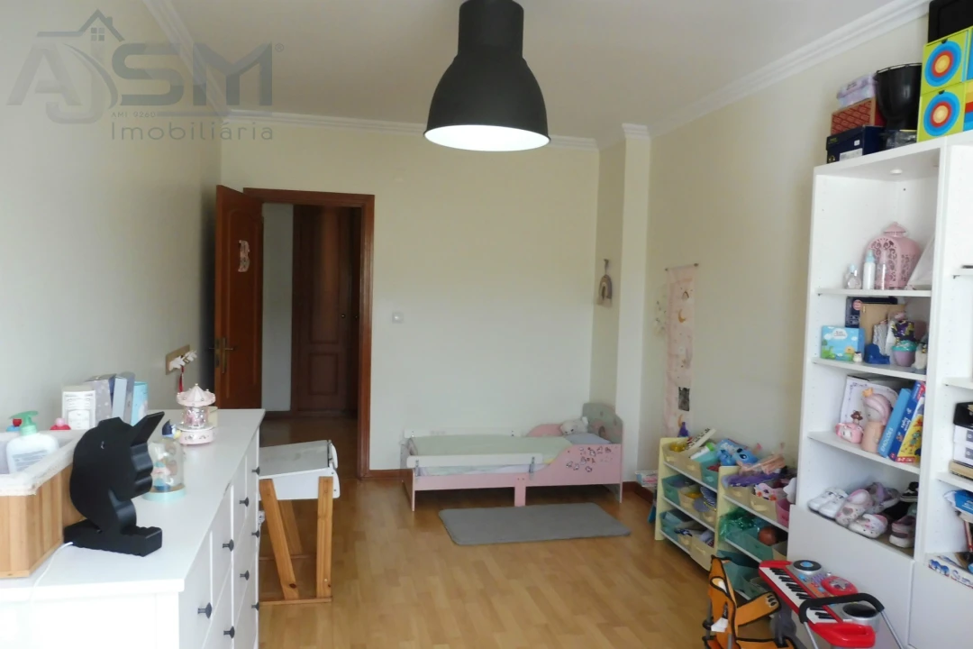 Apartamento T2 para Arrendamento em Queluz e Belas Foto 9