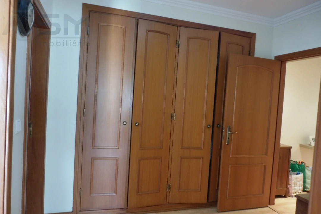 Apartamento T2 para Arrendamento em Queluz e Belas Foto 10