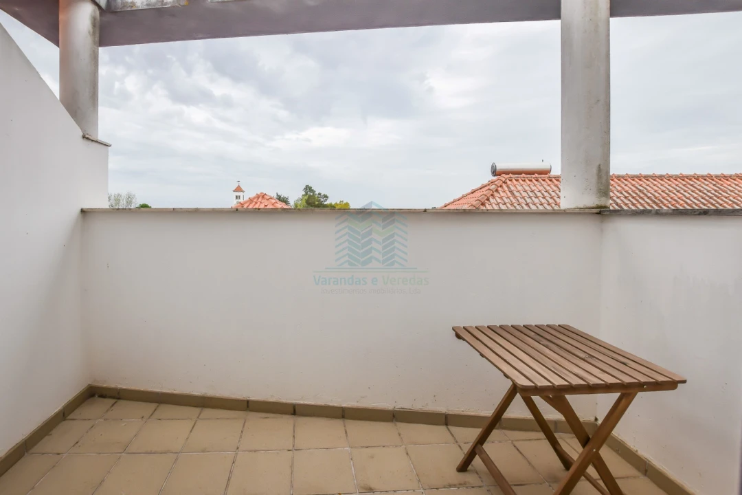 Apartamento T2 para Venda em Riachos Foto 23