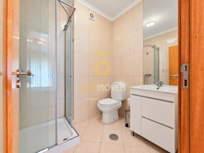 Apartamento T3 para Venda em Sobrado e Bairros Foto 7