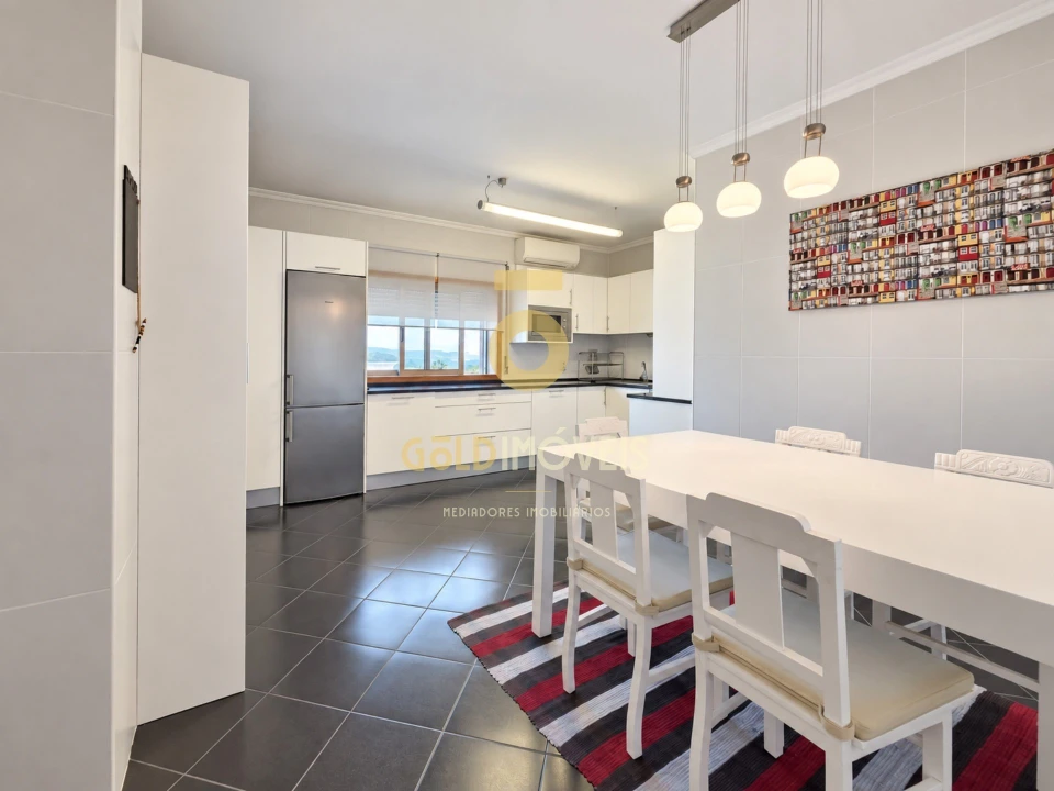 Apartamento T3 para Venda em Sobrado e Bairros Foto 9