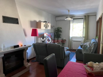 Moradia T4 para Venda em Sé e São Lourenço