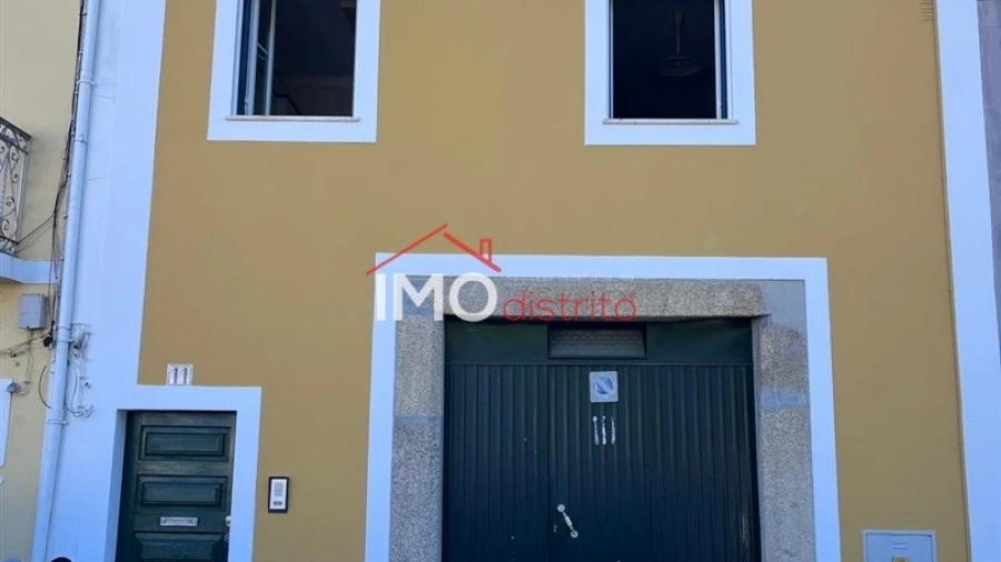 Moradia T4 para Venda em Sé e São Lourenço