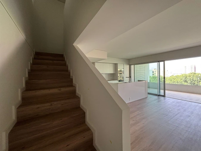 Apartamento T2 para Venda em Ramalde Foto 19