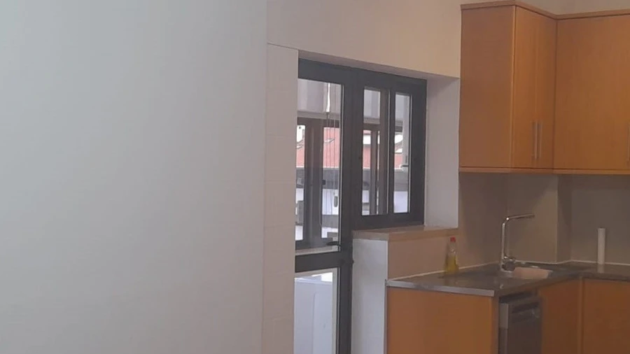 Apartamento T3 para Arrendamento em Santo Antonio dos Olivais