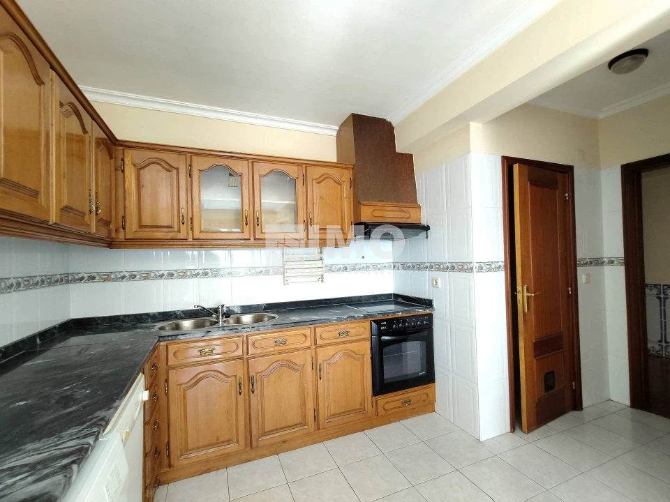 Apartamento T2 para Arrendamento em Covilhã e Canhoso Foto 6