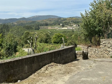 Moradia T3 para Venda em Chaviães e Paços