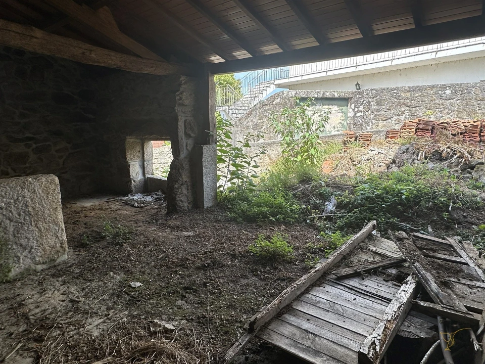 Moradia T3 para Venda em Chaviães e Paços Foto 14