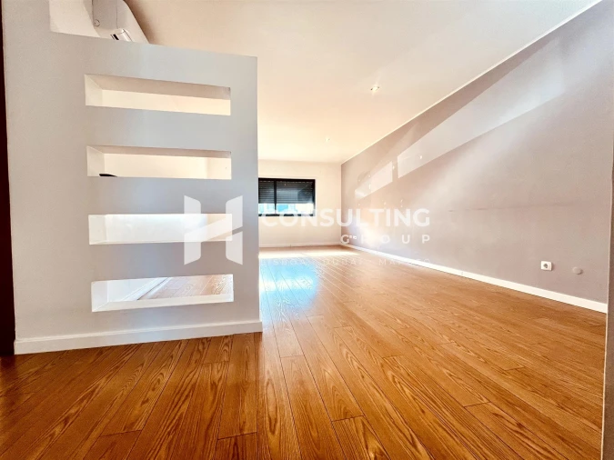 Apartamento T2 para Venda em Fernao Ferro Foto 9