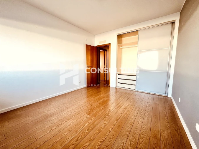 Apartamento T2 para Venda em Fernao Ferro Foto 18