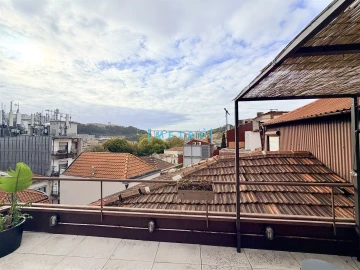 Moradia T2 para Venda em Lordelo do Ouro e Massarelos