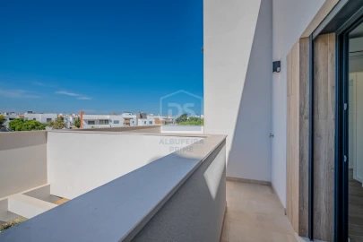 Moradia T3 para Venda em Moncarapacho e Fuseta