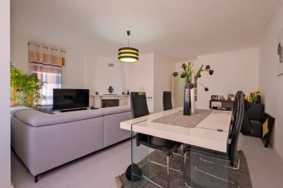 Apartamento T2 para Venda em Rio de Mouro